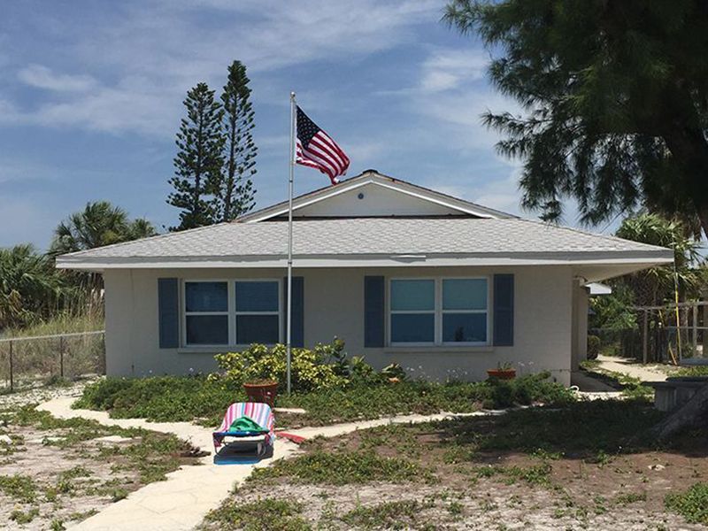 AHH SEA BREEZE - Vacation Home Rental Anna Marie Island Florida 